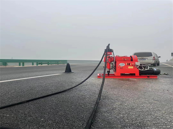 汉南马路路基路面开裂下沉注浆加固灌浆